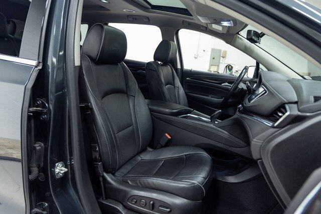 Used 2020 Buick Enclave Avenir w/ Avenir Technology Package image 26