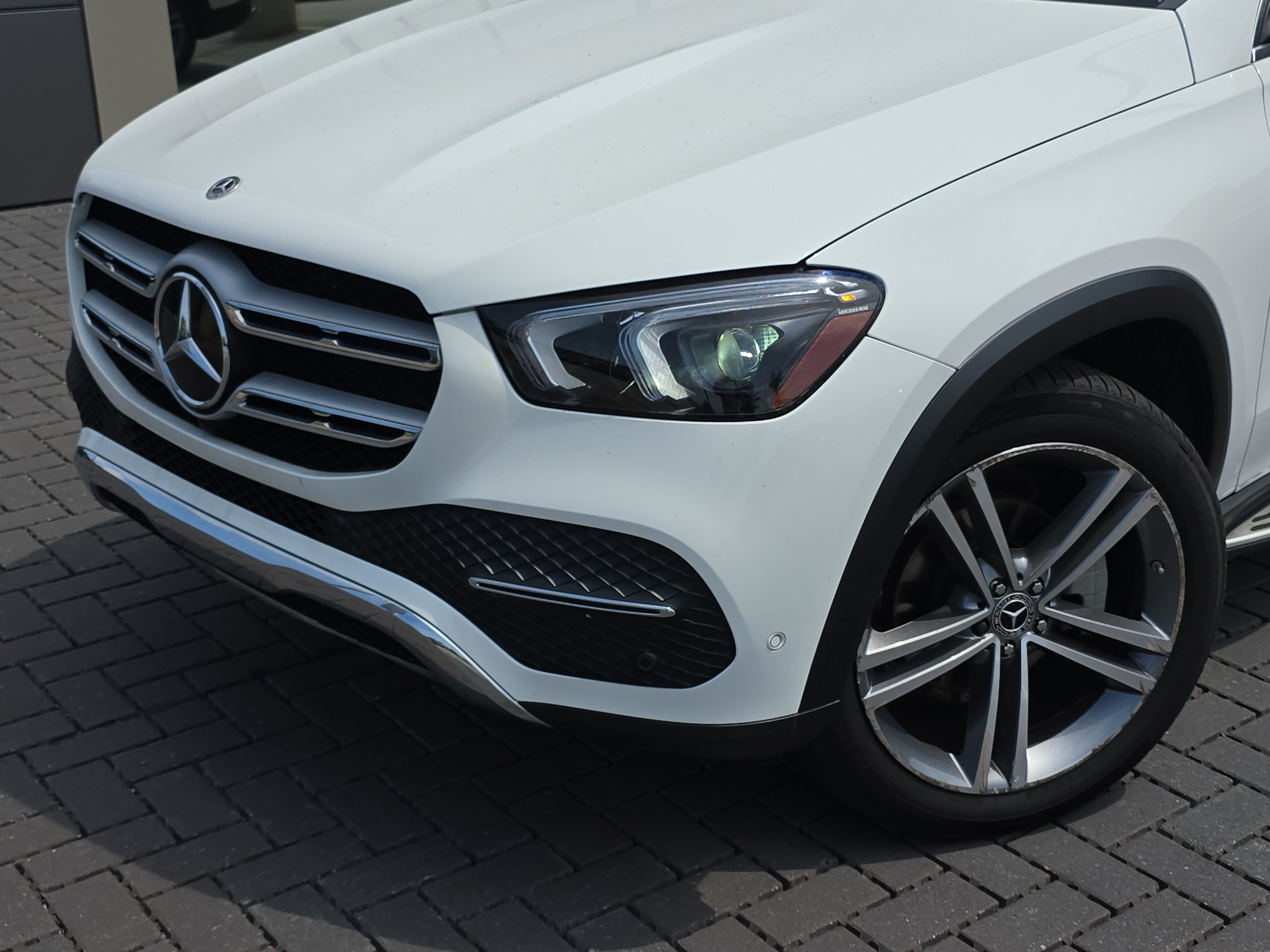 Used 2022 Mercedes-Benz GLE 350 4MATIC image 9