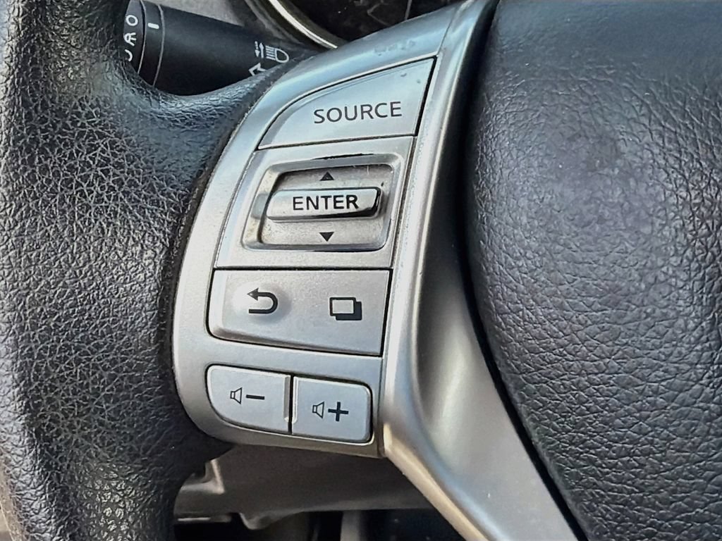 Used 2016 Nissan Rogue S w/ Appearance Package AWD/4WD image 16