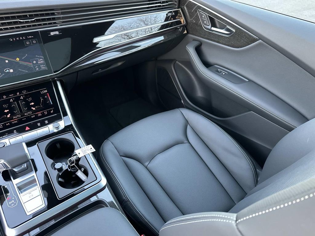 New 2026 Audi Q8 Premium Plus image 32
