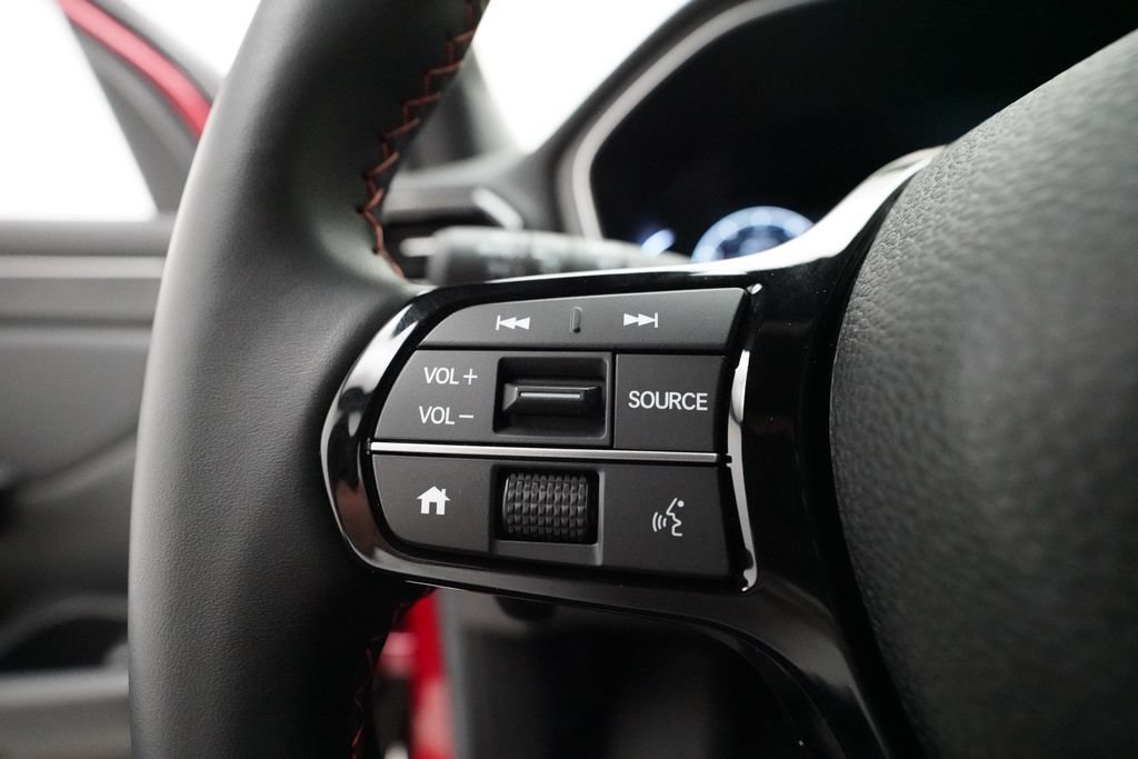 Certified 2025 Honda Pilot Sport image 17