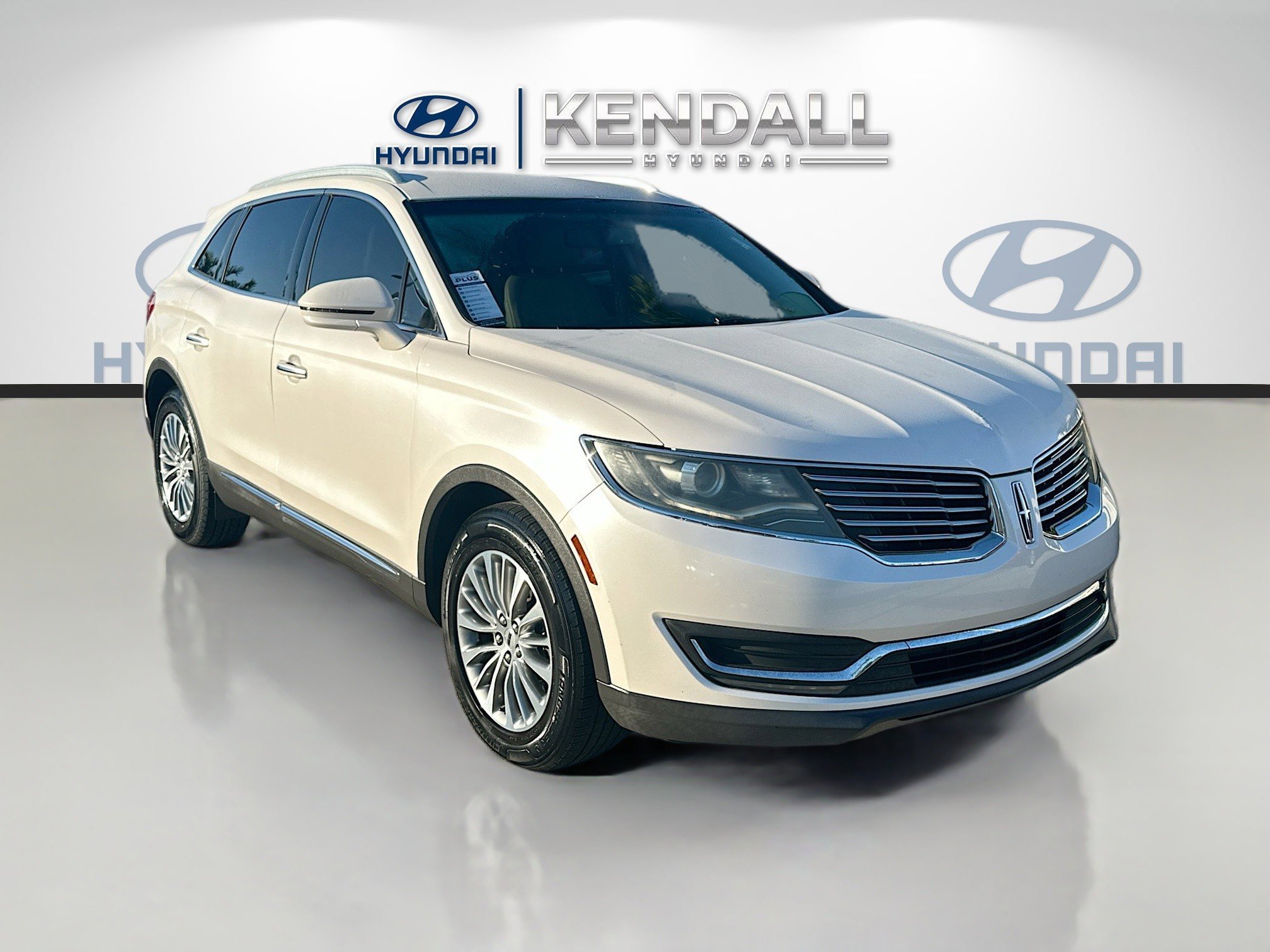 Used 2016 Lincoln MKX Select w/ Select Plus Package