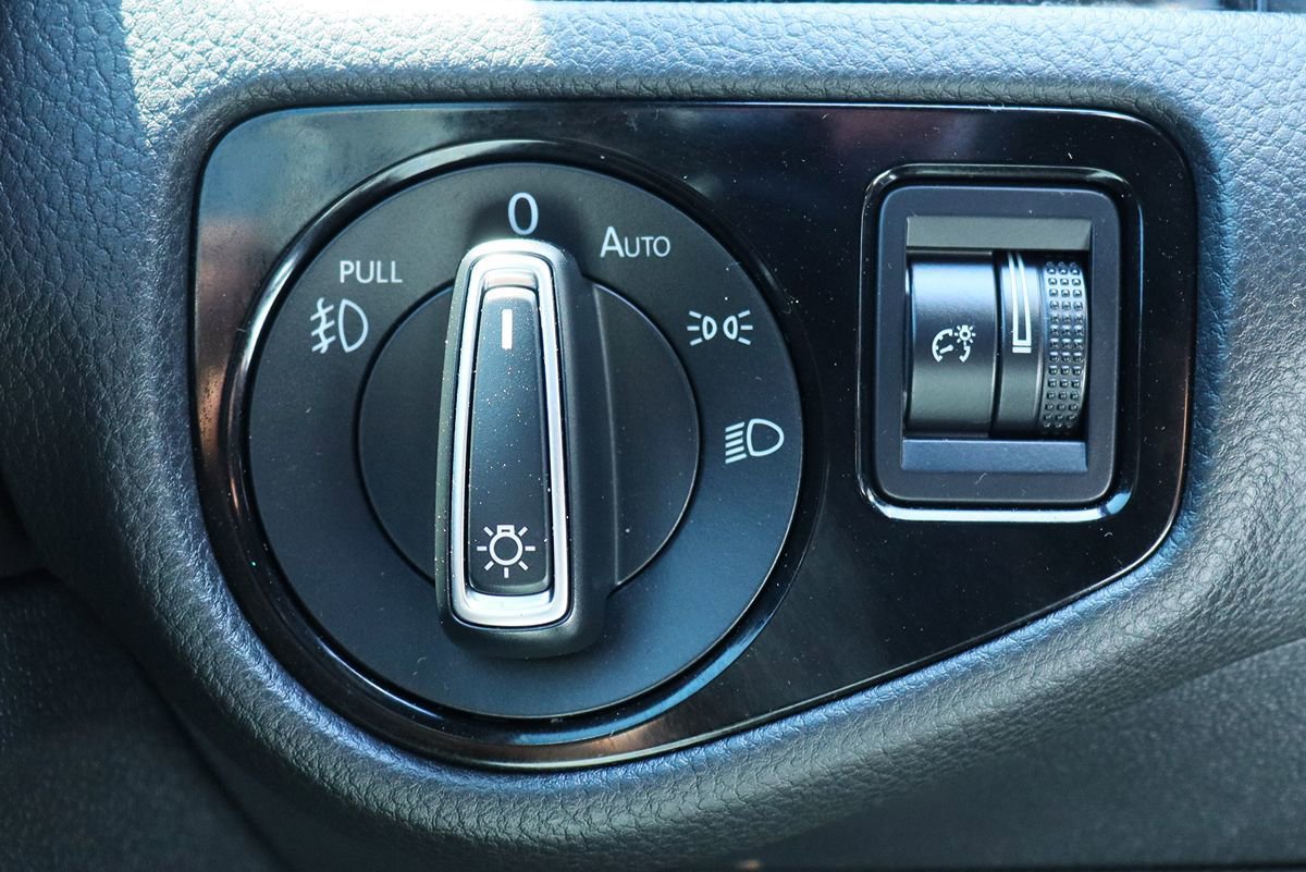 Used 2019 Volkswagen GTI SE w/ SE Experience Package image 42