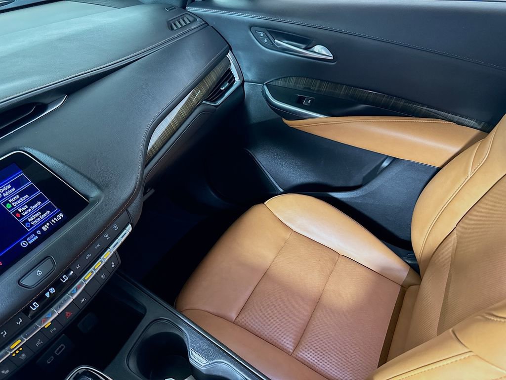 Used 2022 Cadillac XT4 Sport w/ Comfort Package FWD image 21