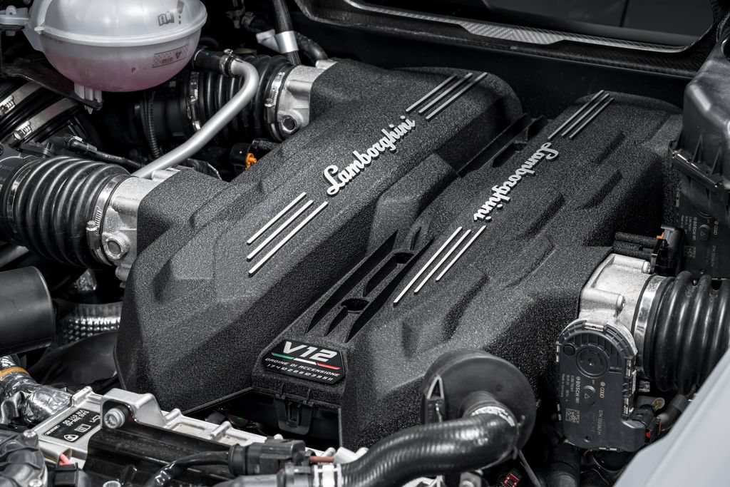 Used 2024 Lamborghini Revuelto AWD/4WD image 53