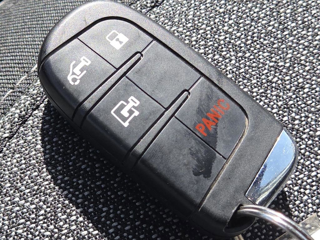 Used 2023 RAM ProMaster 2500 FWD image 30