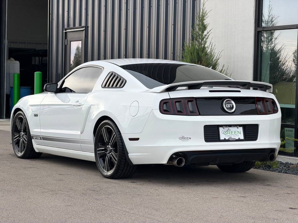 Used 2013 Ford Mustang GT Premium RWD image 3
