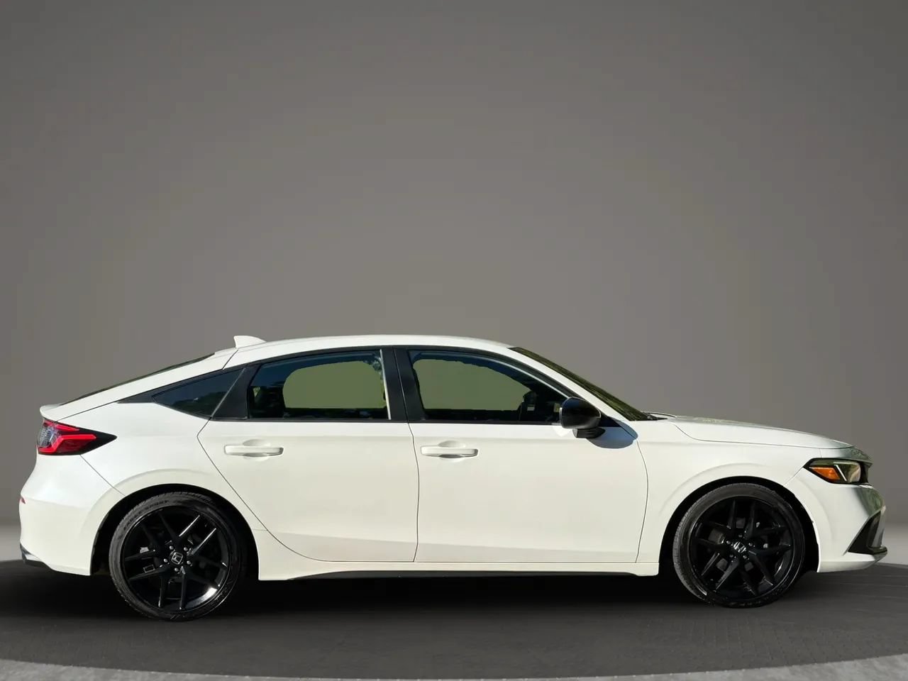 Used 2023 Honda Civic Sport image 8