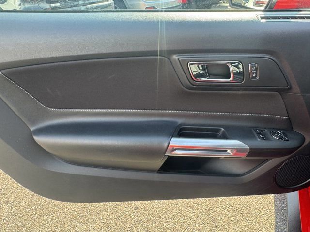 Used 2017 Ford Mustang GT w/ Black Accent Package image 25