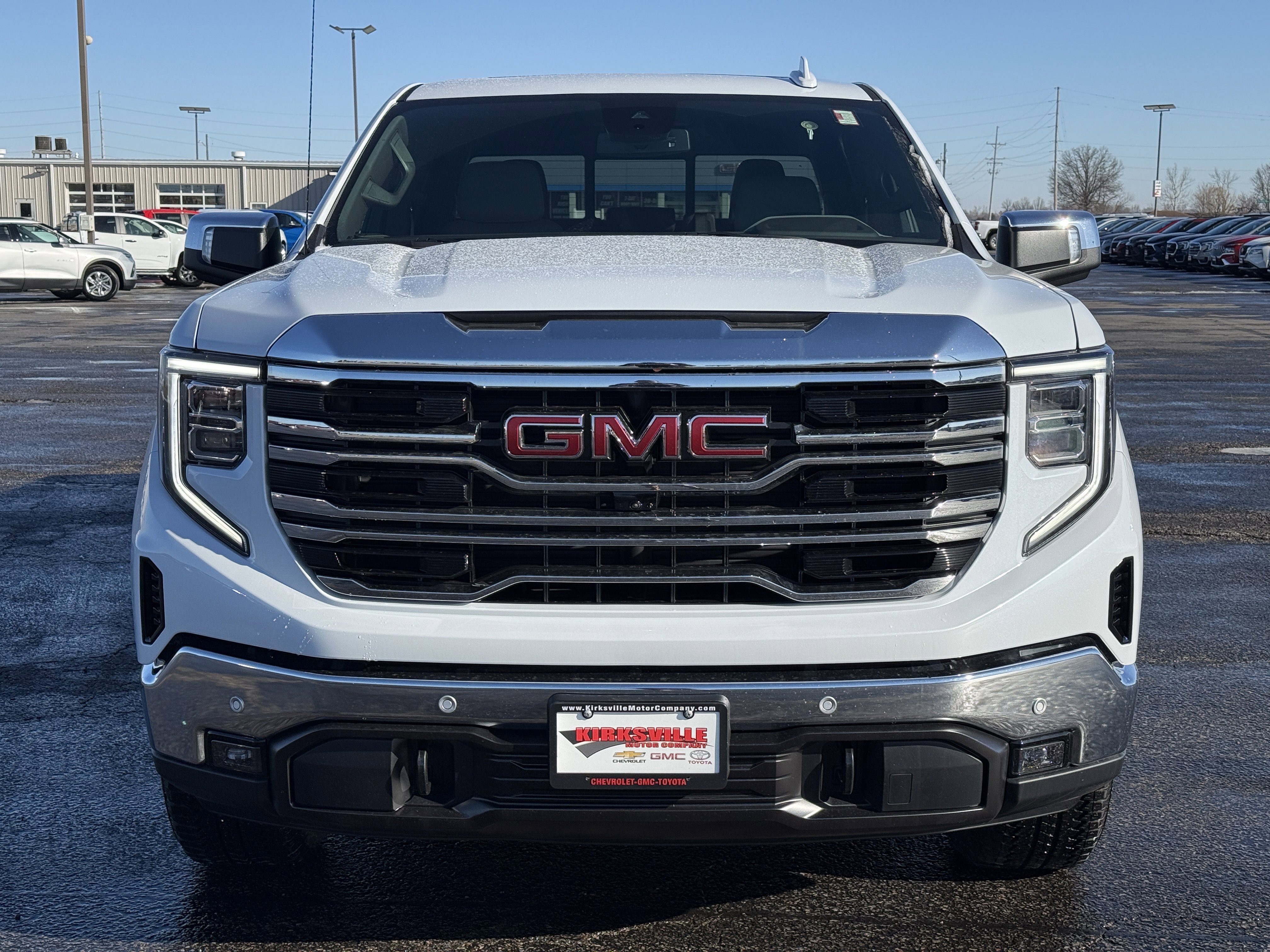 New 2026 GMC Sierra 1500 SLT w/ SLT Premium Plus Package image 9