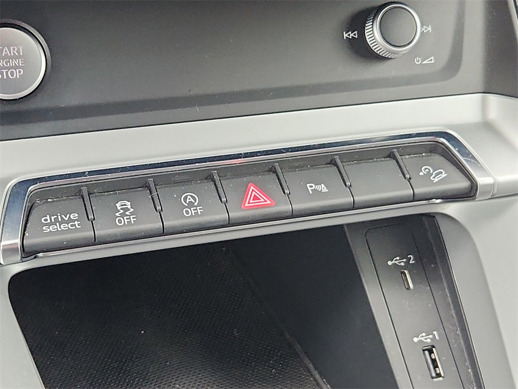 Used 2020 Audi Q3 2.0T Premium image 23