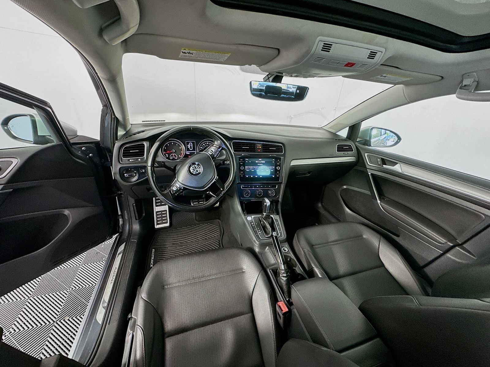 Used 2019 Volkswagen Golf Alltrack AWD/4WD image 22
