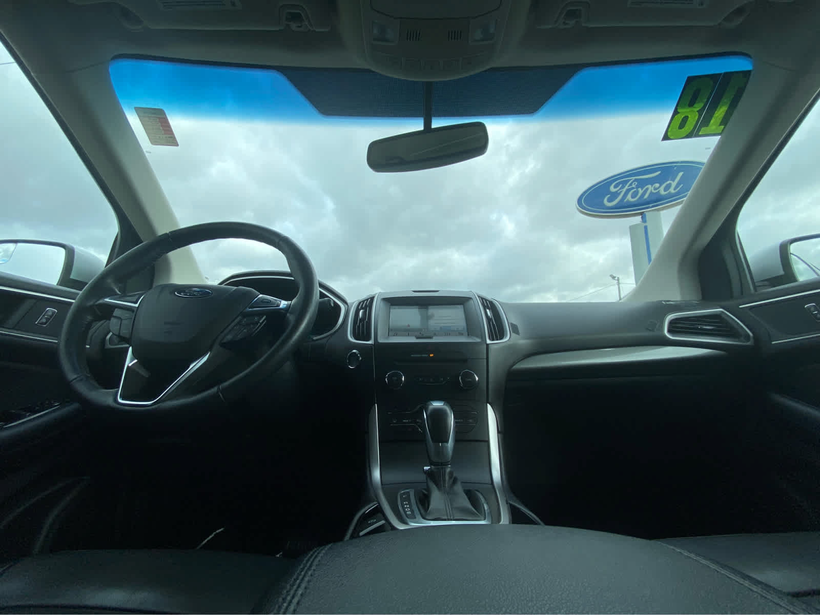Used 2018 Ford Edge SEL w/ Equipment Group 201A AWD/4WD image 18