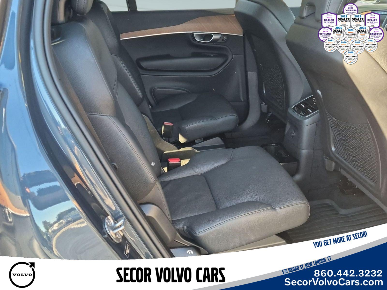 Used 2024 Volvo XC90 T8 Plus w/ Protection Package Premier AWD/4WD image 23