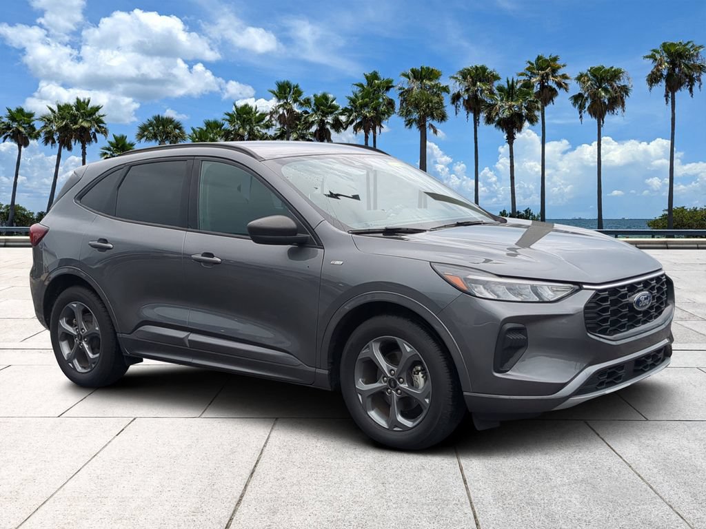Used 2024 Ford Escape ST-Line FWD image 2