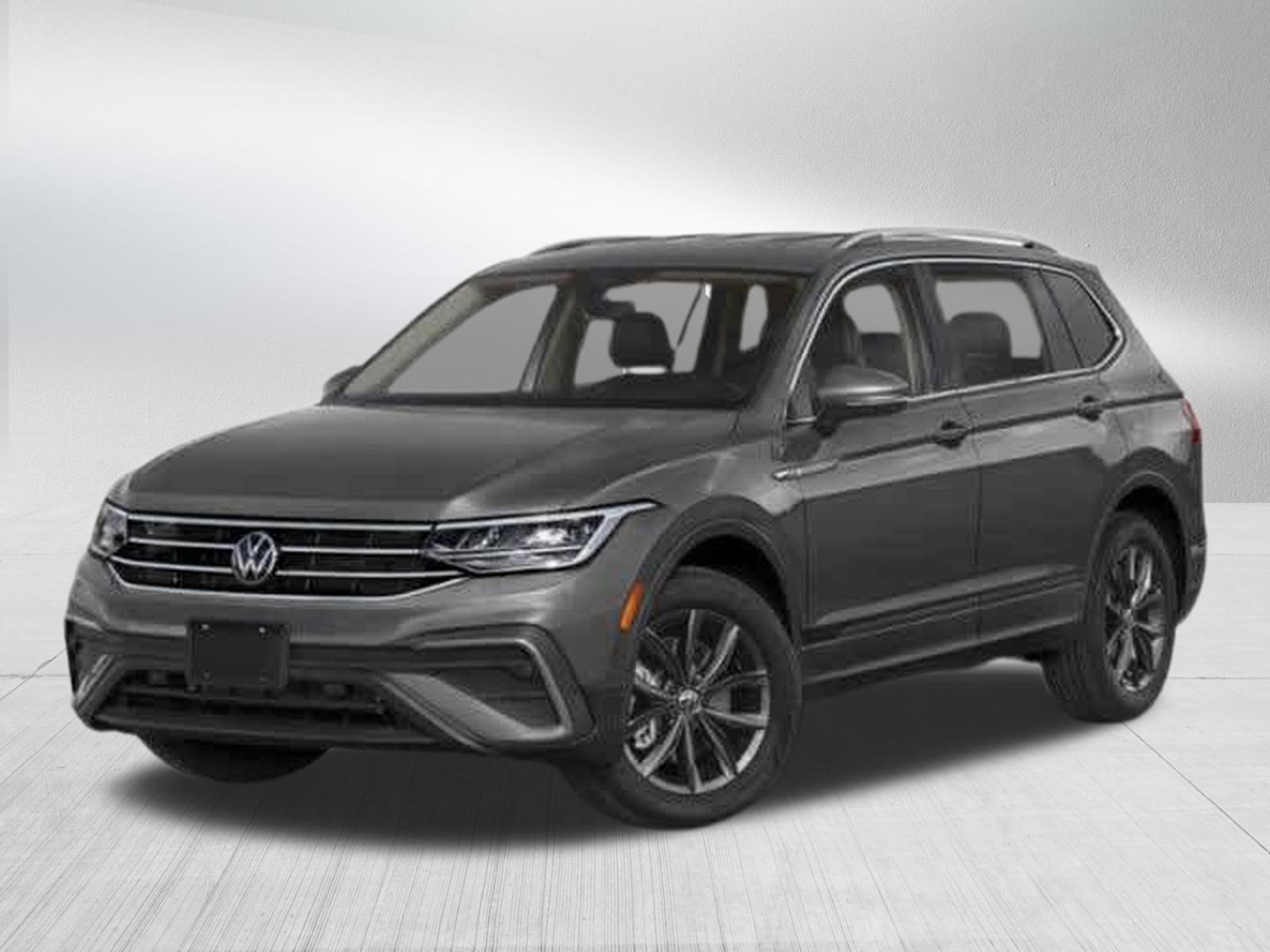 Used 2022 Volkswagen Tiguan SE AWD/4WD image 2
