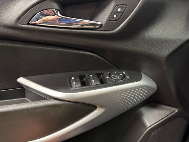 Used 2024 Chevrolet Trax RS w/ Driver Confidence Package FWD image 25