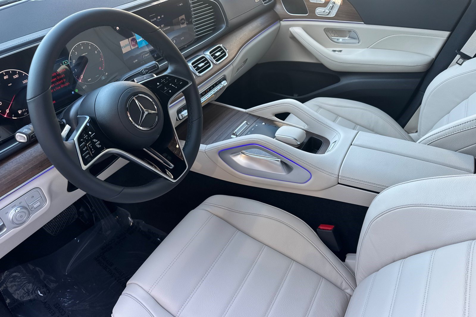 New 2026 Mercedes-Benz GLE 450 4MATIC Coupe image 4
