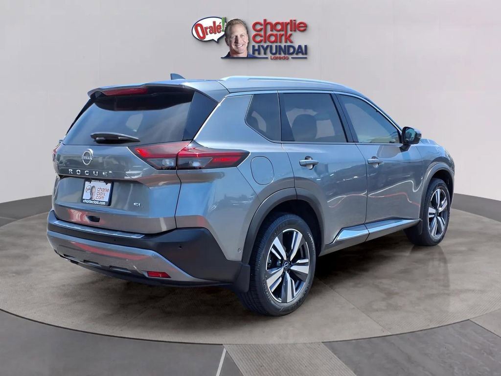 Used 2023 Nissan Rogue SL w/ SL Premium Package FWD image 5
