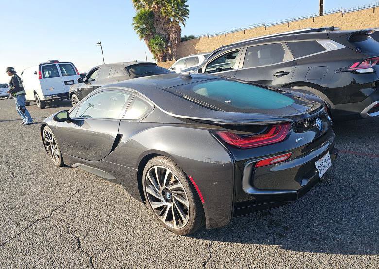 Used 2015 BMW i8 AWD/4WD image 6