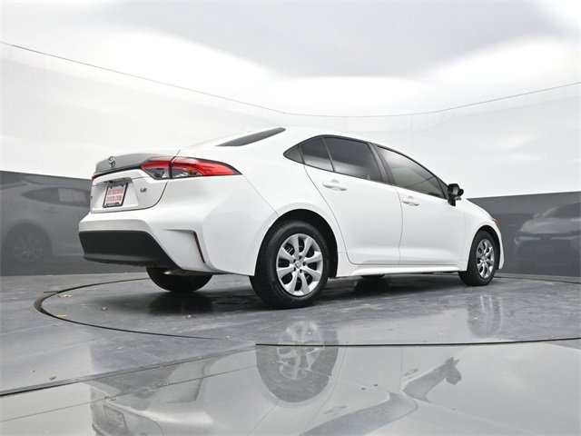 Used 2023 Toyota Corolla LE image 33