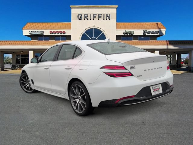 Used 2023 Genesis G70 2.0T RWD image 9