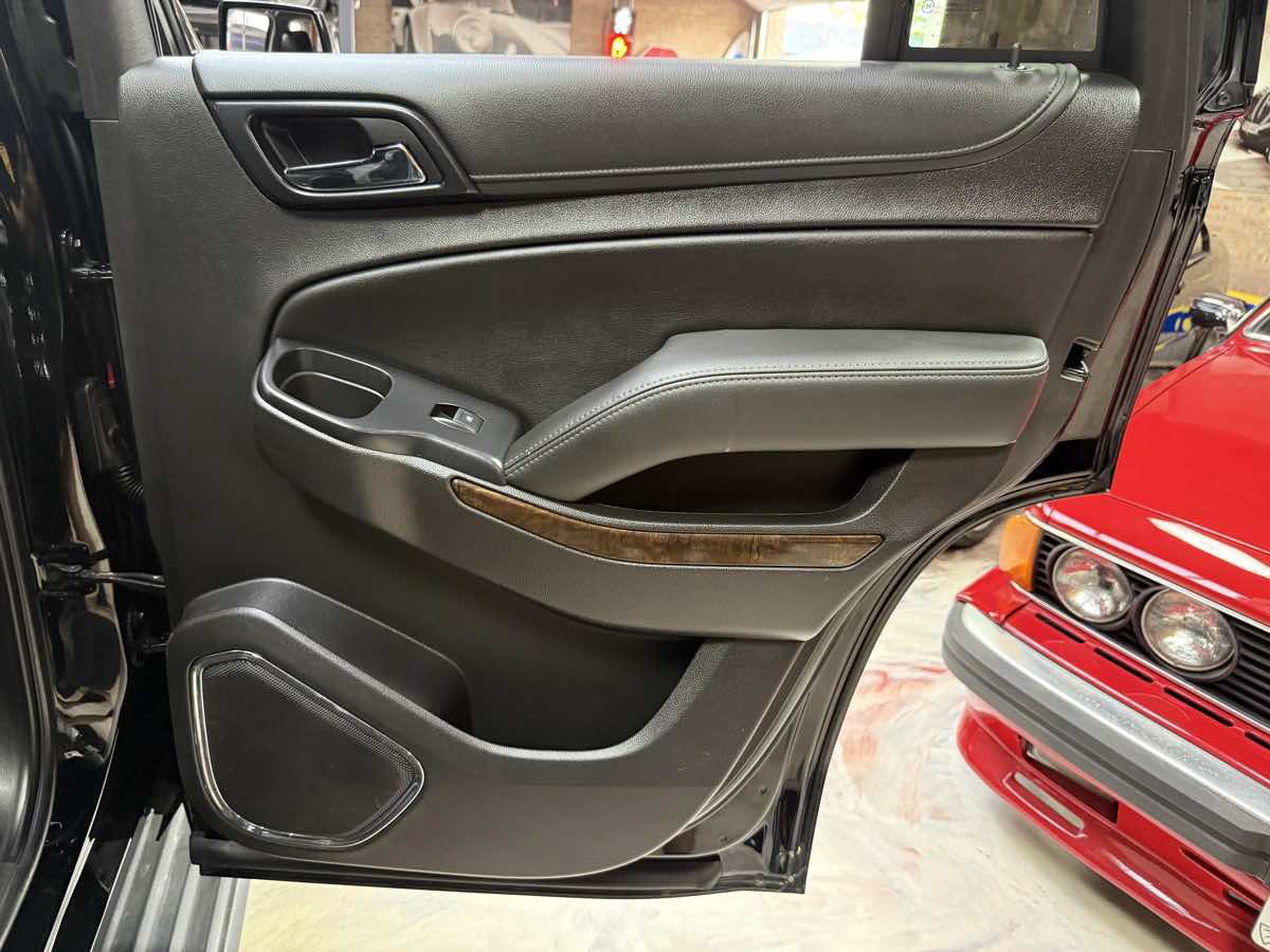 Used 2019 Chevrolet Tahoe LT AWD/4WD image 32