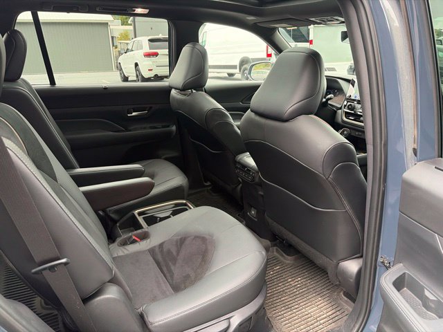Used 2025 Toyota Grand Highlander AWD Hybrid image 19