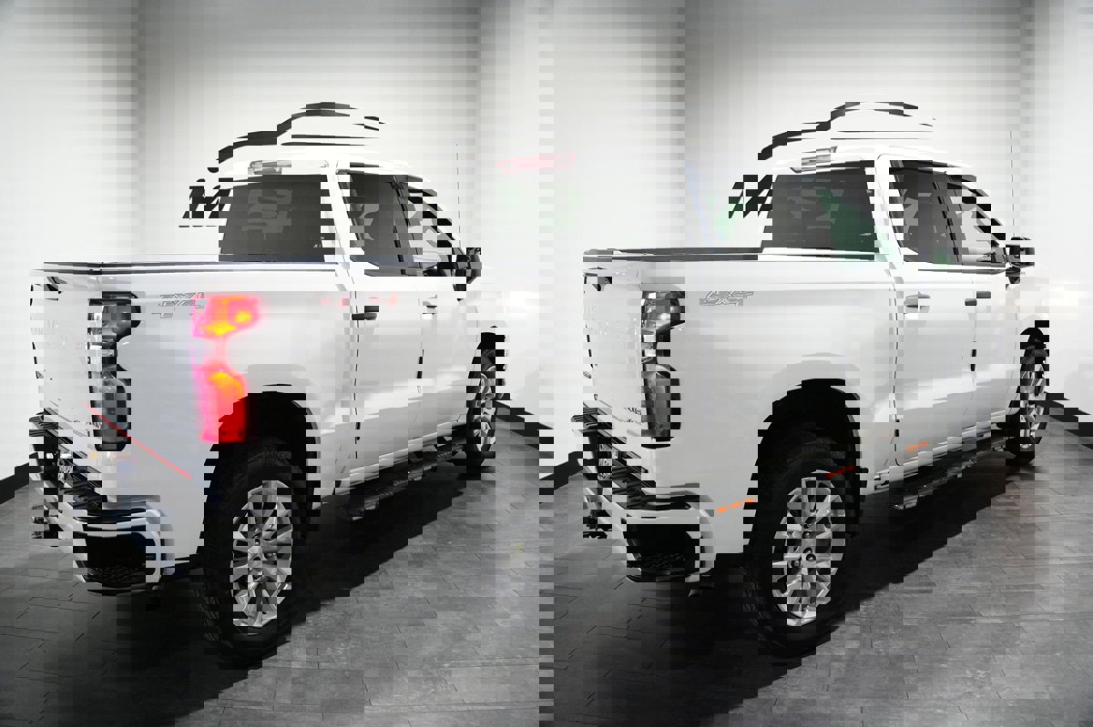 Used 2021 Chevrolet Silverado 1500 Custom image 15