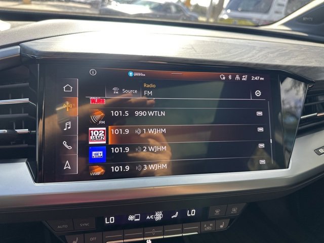 Used 2023 Audi Q4 e-tron Premium Plus image 10