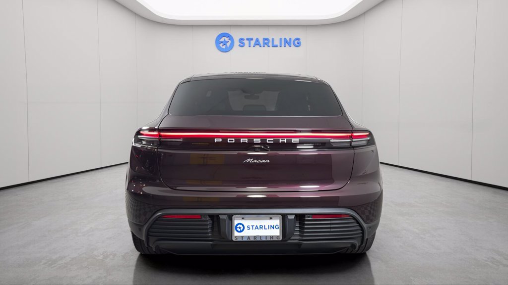 Used 2025 Porsche Macan Electric w/ Premium Package RWD image 7