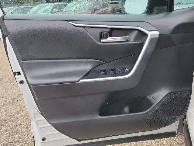 Used 2024 Toyota RAV4 XLE w/ Convenience Package AWD/4WD image 10