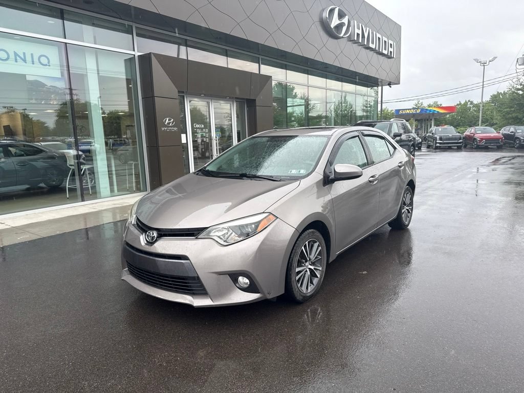 Used 2016 Toyota Corolla LE Premium FWD image 1