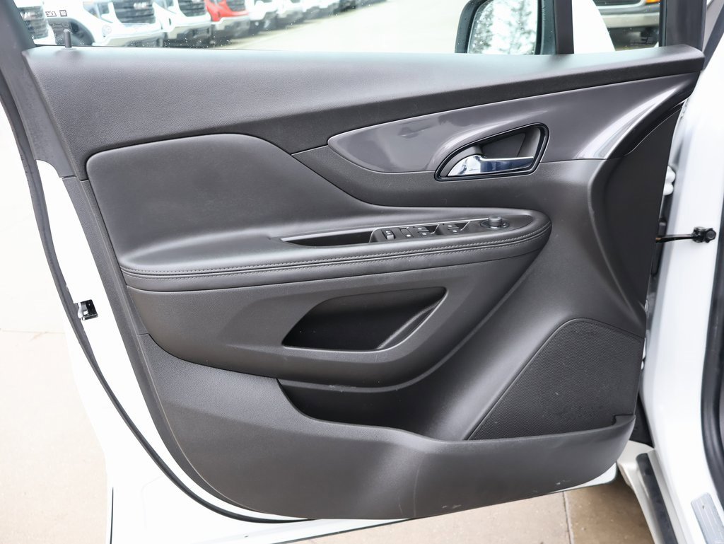 Used 2020 Buick Encore Preferred w/ Safety Package image 11