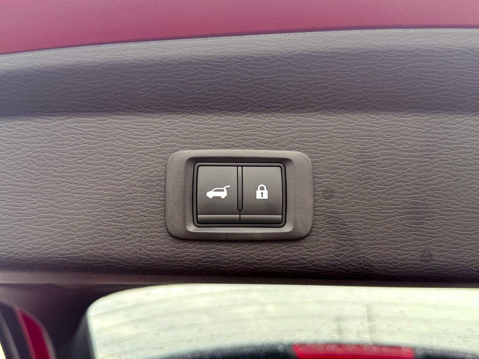 New 2025 Mitsubishi Outlander SEL Black Edition image 17