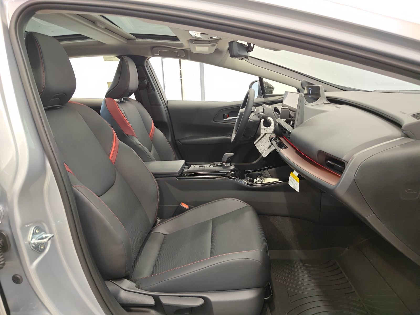 New 2026 Toyota Prius Plug-In Hybrid w/ Limited Premium Package FWD image 20