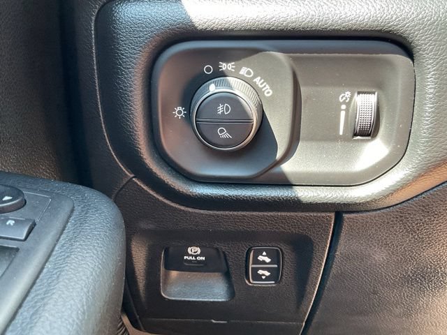 Used 2021 RAM 1500 Big Horn RWD image 33