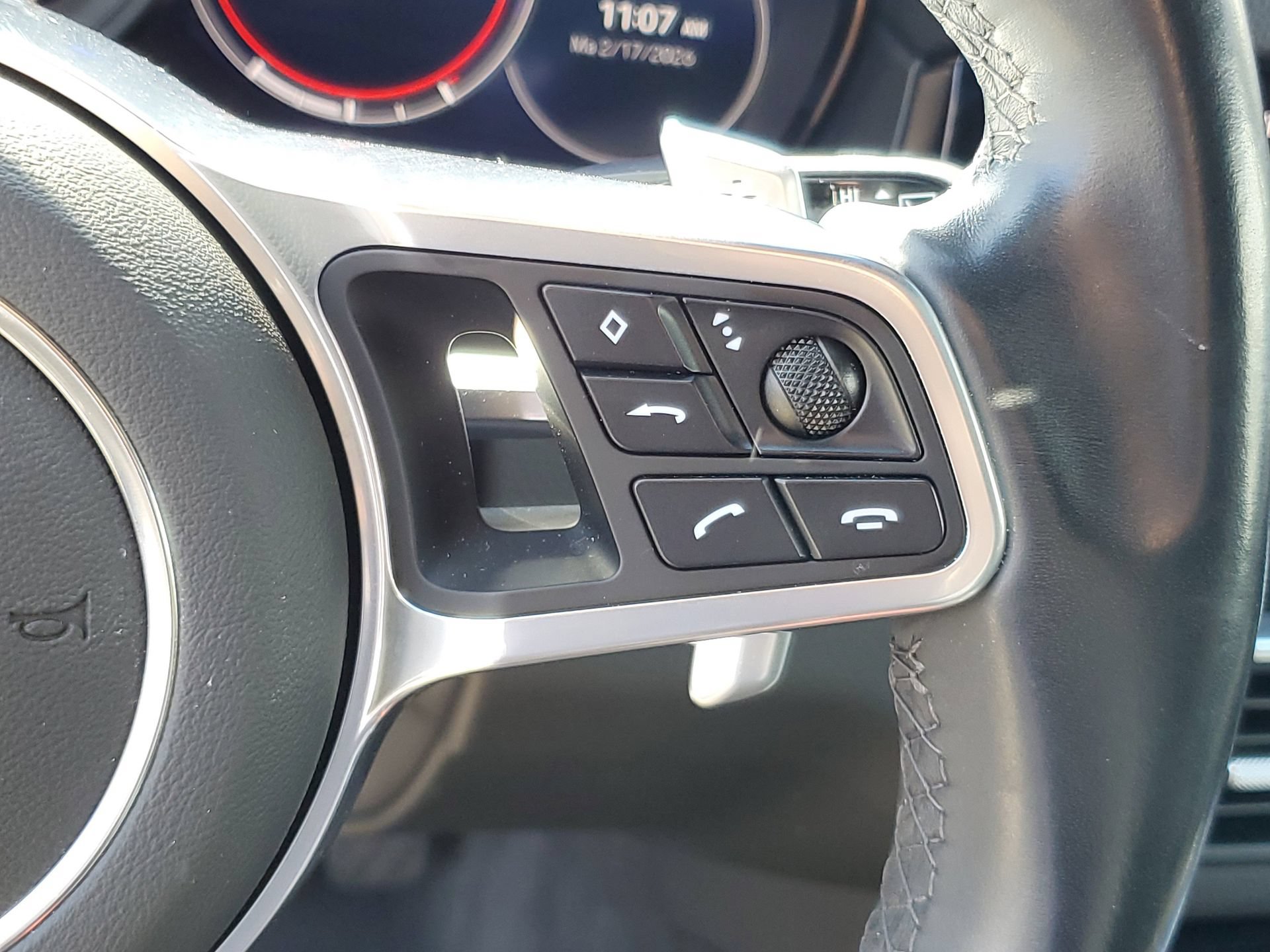 Used 2022 Porsche Cayenne AWD/4WD image 25