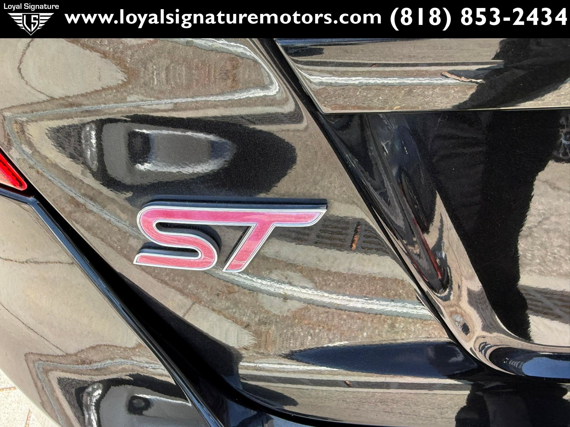 Used 2014 Ford Fiesta ST FWD image 9