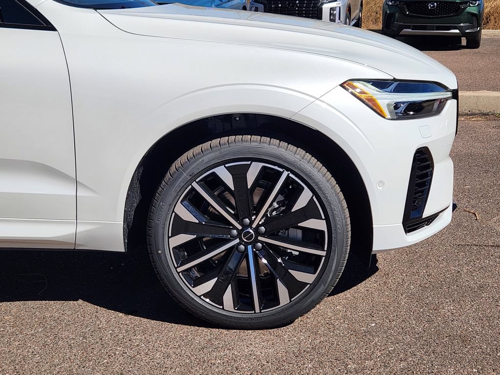 New 2026 Volvo XC60 T8 Ultra w/ Protection Package Premier AWD/4WD image 29