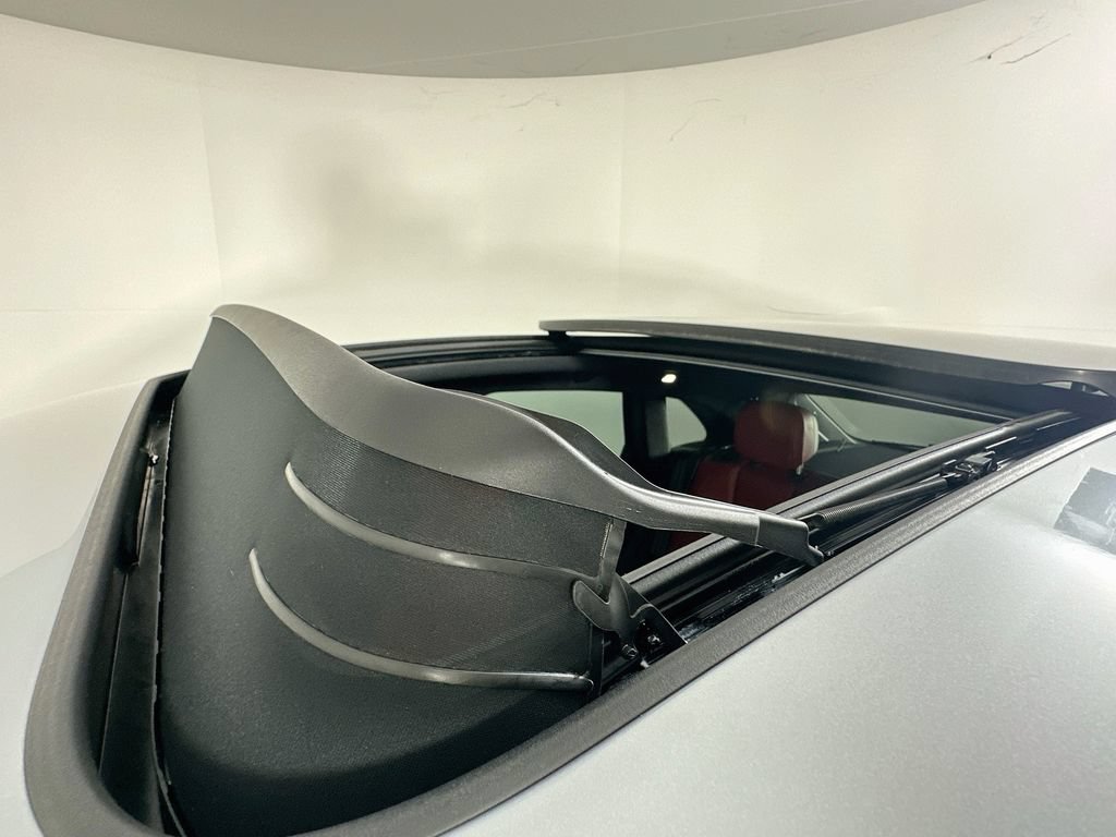 New 2026 Porsche Macan AWD/4WD image 14