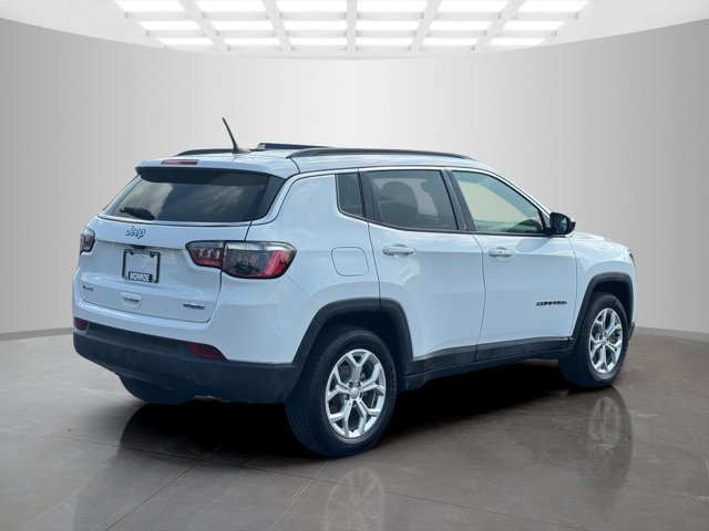 Certified 2024 Jeep Compass Latitude AWD/4WD image 7