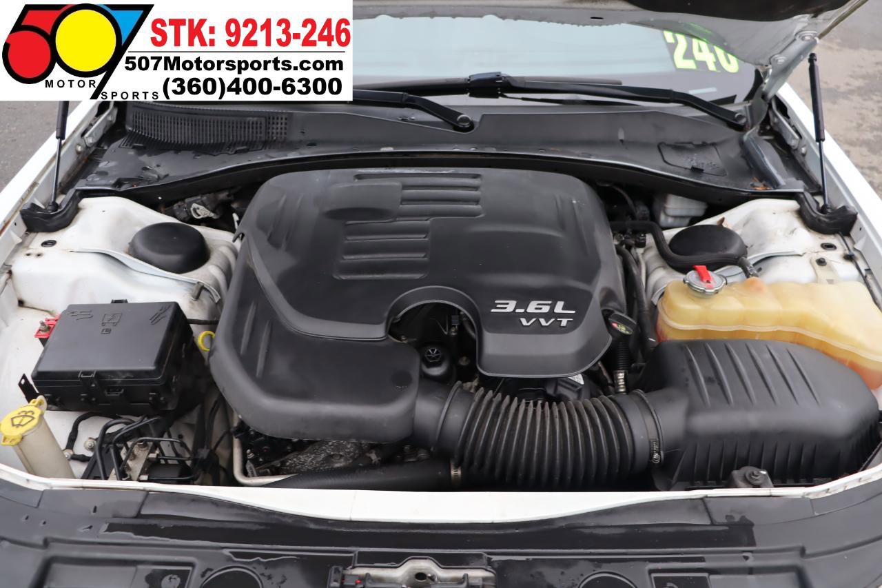 Used 2012 Chrysler 300 Limited RWD image 20