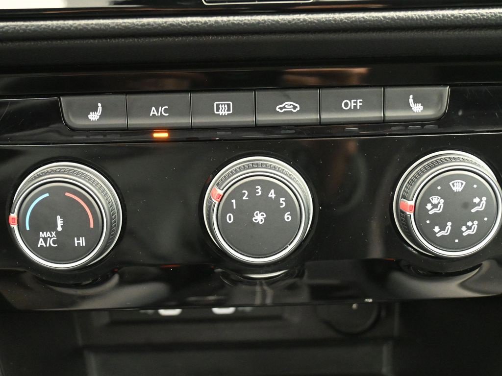 Used 2024 Volkswagen Taos S image 16