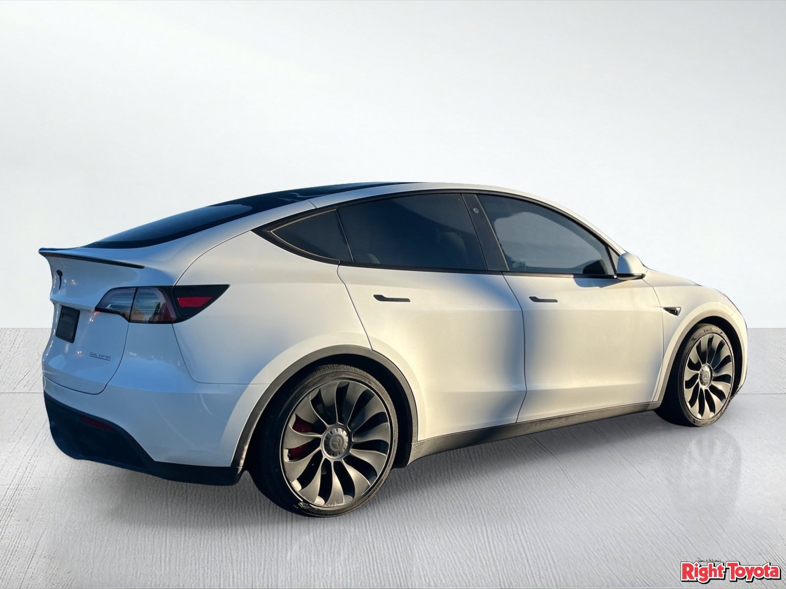 Used 2023 Tesla Model Y Performance AWD/4WD image 4
