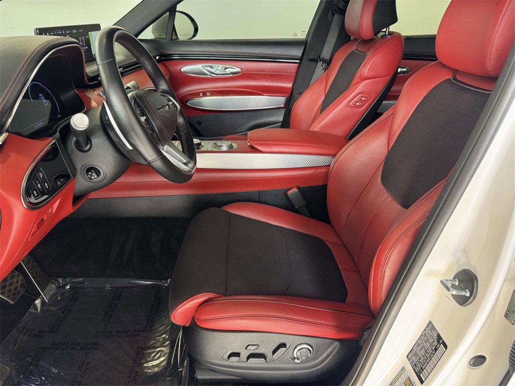 Used 2023 Genesis GV70 2.5T w/ Sport Prestige Package image 17