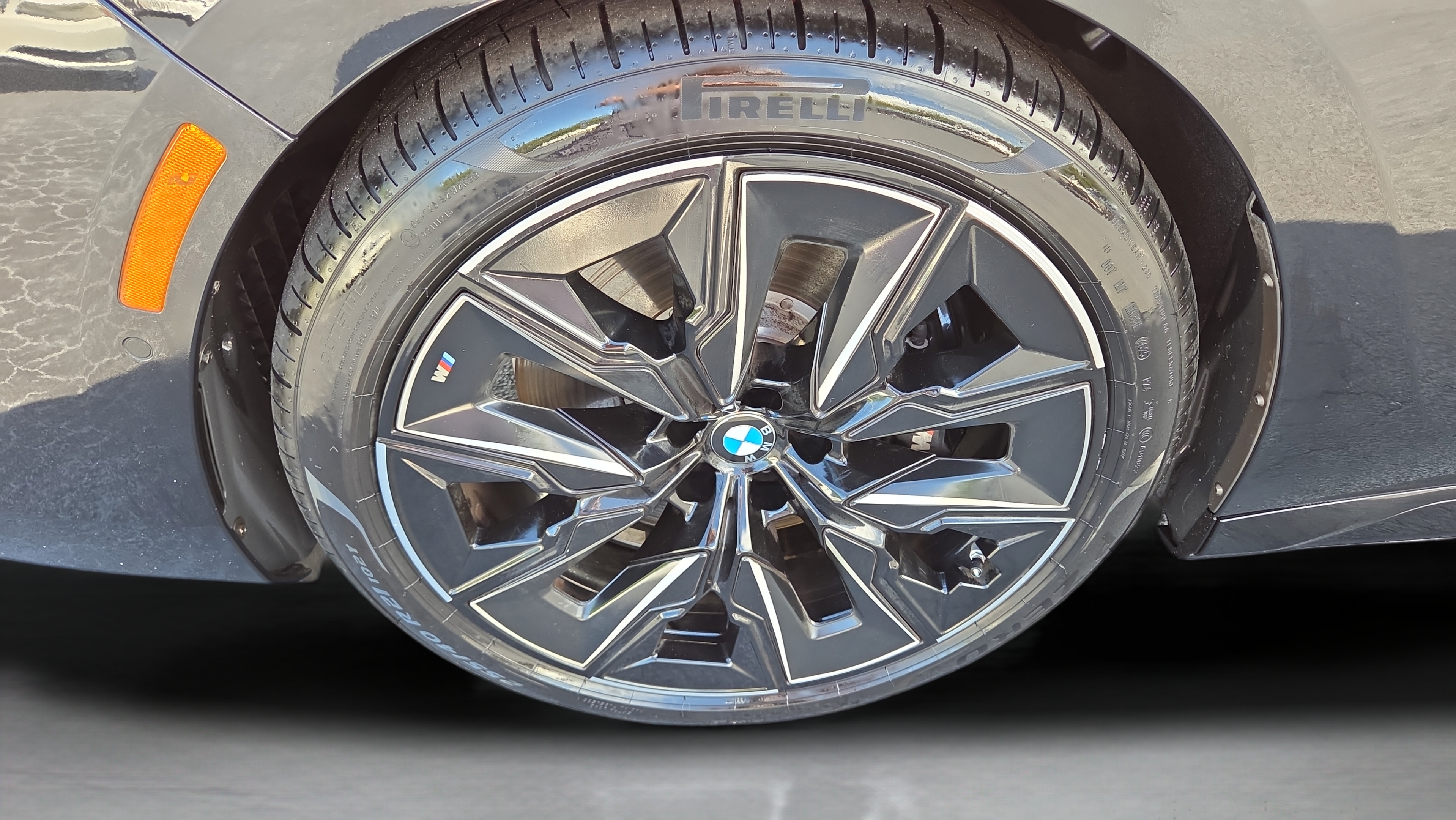 Used 2023 BMW 740i RWD image 38