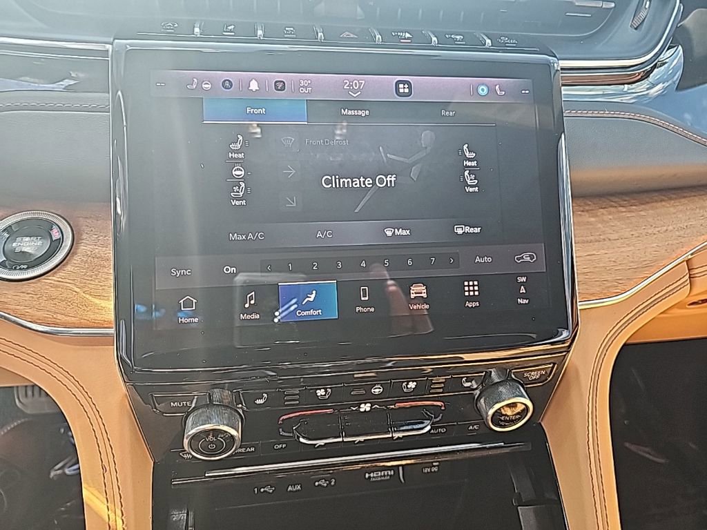 Certified 2025 Jeep Grand Cherokee Summit AWD/4WD image 30