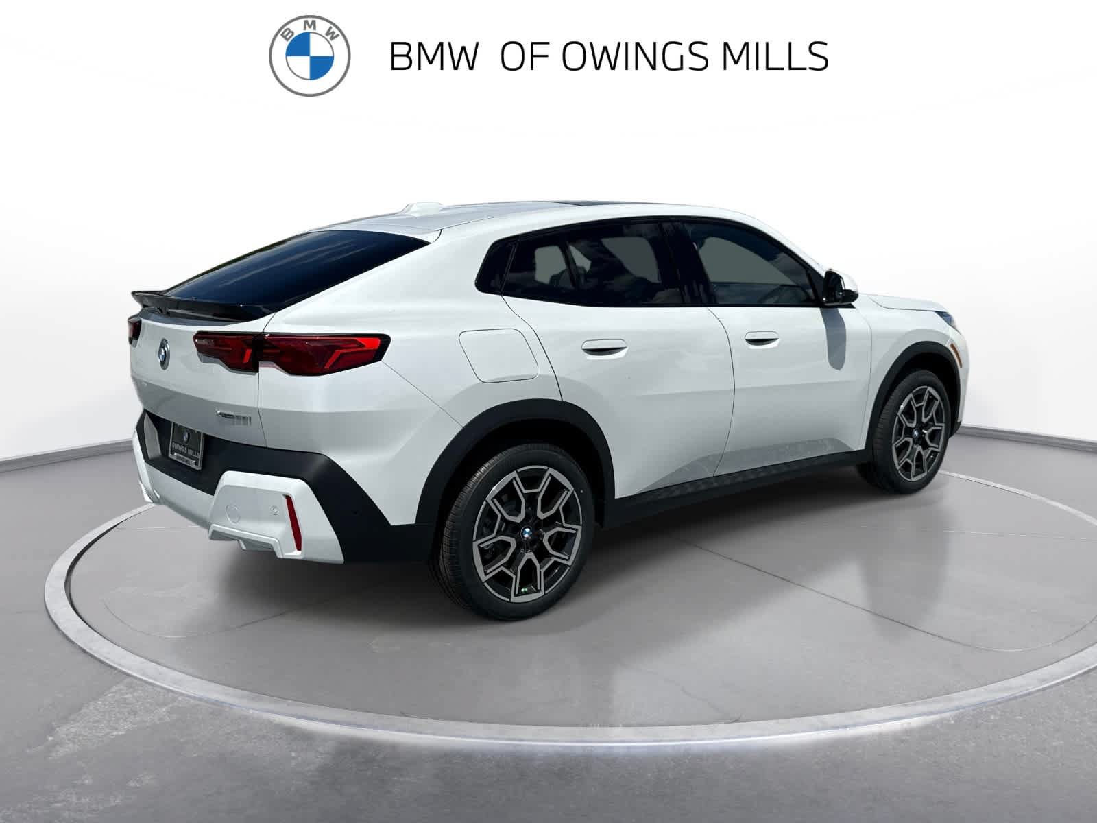 New 2026 BMW X2 xDrive28i w/ Technology Package AWD/4WD image 9