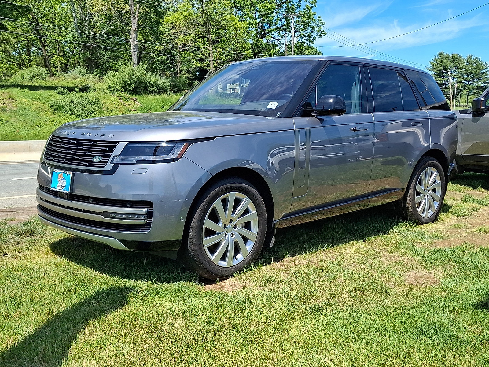Used 2023 Land Rover Range Rover SE AWD/4WD image 3
